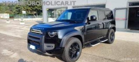 nuovo LAND ROVER Defender