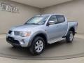 usato MITSUBISHI L200
